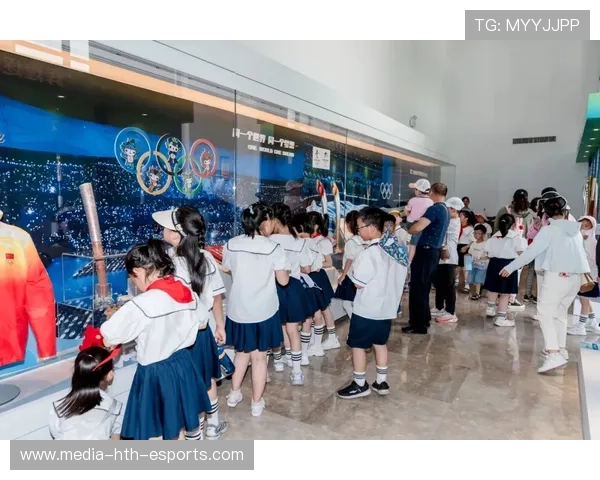 体育博物馆展出珍贵球衣，门票销售火爆