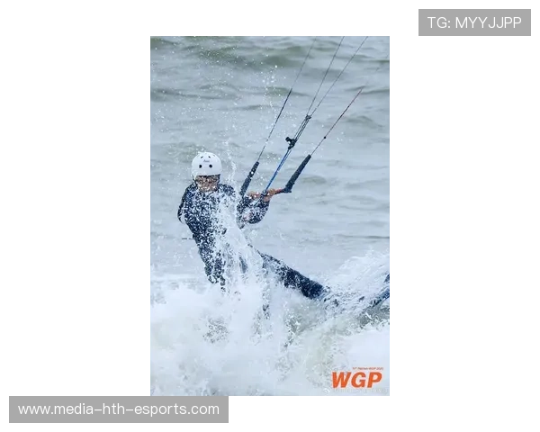 帆船赛遇极寒天气，队长带队硬刚风暴登热点