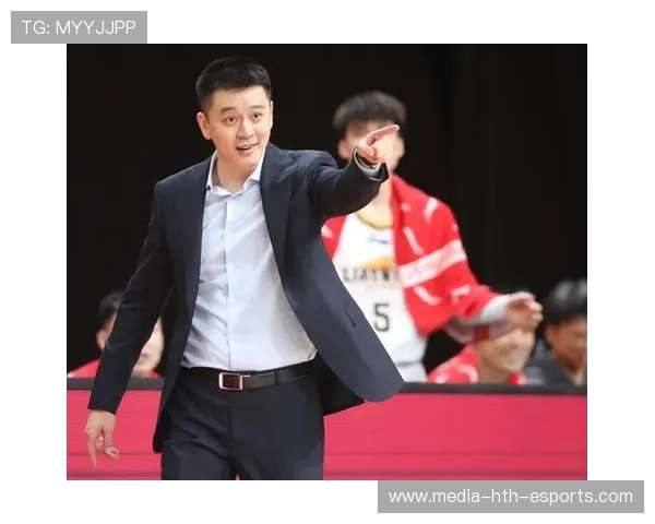 杨鸣称质疑声不断 球员们充满干劲，杨鸣申请主帅挑战